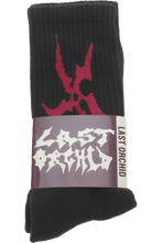 Load image into Gallery viewer, SHARP FLOWER SOCK BLACK BURGUNDY
